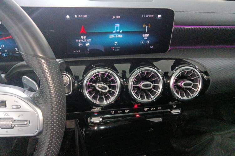 Used Mercedes-Benz A-Class 2020 Restyled A 200 L Sport Sedan Fashion Version
