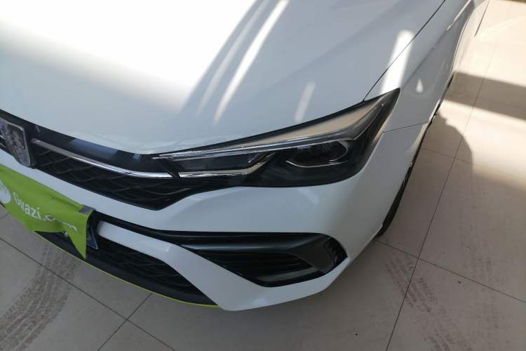 Used Roewe i5 2021 Revised 1.5L CVT Starry Edition