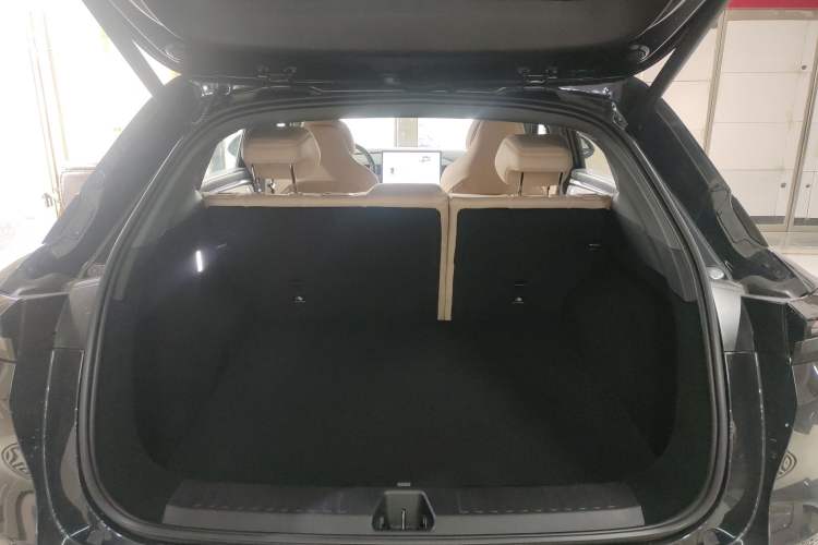 Used ARCFOX Alpha T5 2025 520 PRO
