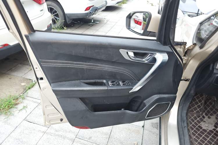 Used Geely Auto Vision X3 2017 1.5L Manual Luxury Model
