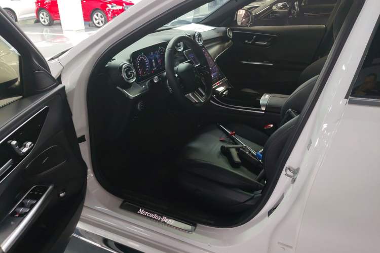 Used Mercedes-Benz C-Class 2023 Restyled C 260 L Sport Edition
