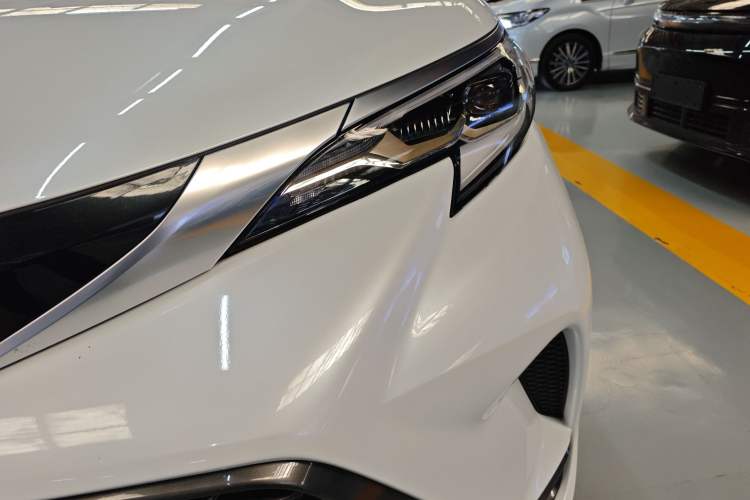 Used Toyota Granvia 2023 2.5L Hybrid Prestige PLUS Edition