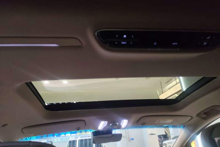 Used Buick Century 2023 2.0T Seven-Seater Deluxe Edition