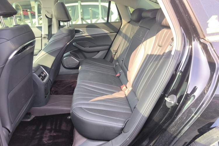 Used Hongqi H5 2024 2.0T Automatic Smart Connect Flagship Edition