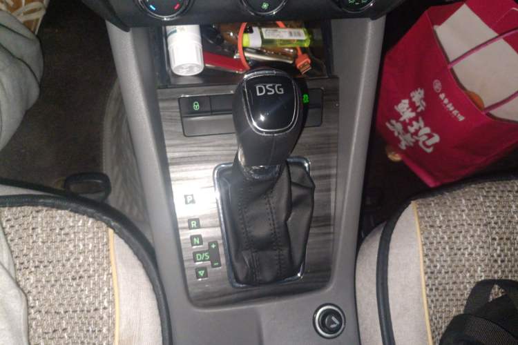 Used Skoda Octavia 2015 1.4TSI DSG Yijun Edition