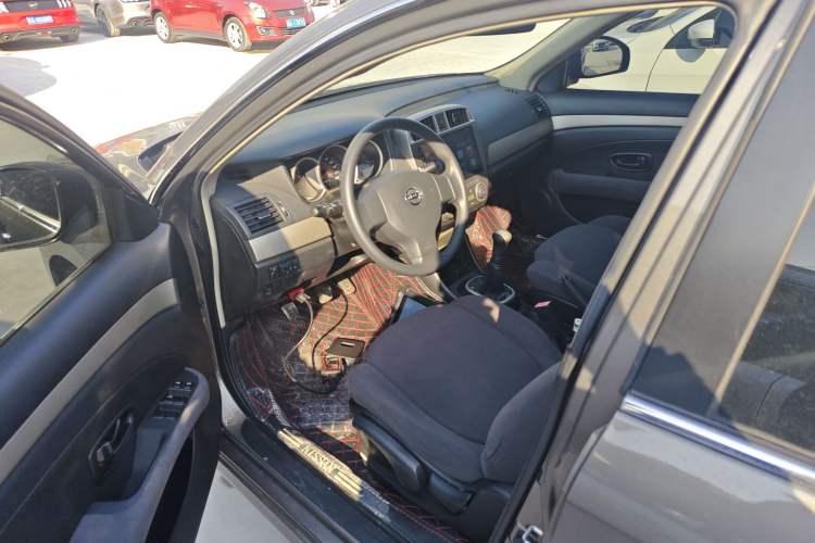 Used Nissan Sylphy 2012 Classic 1.6XE Manual Comfort Edition
