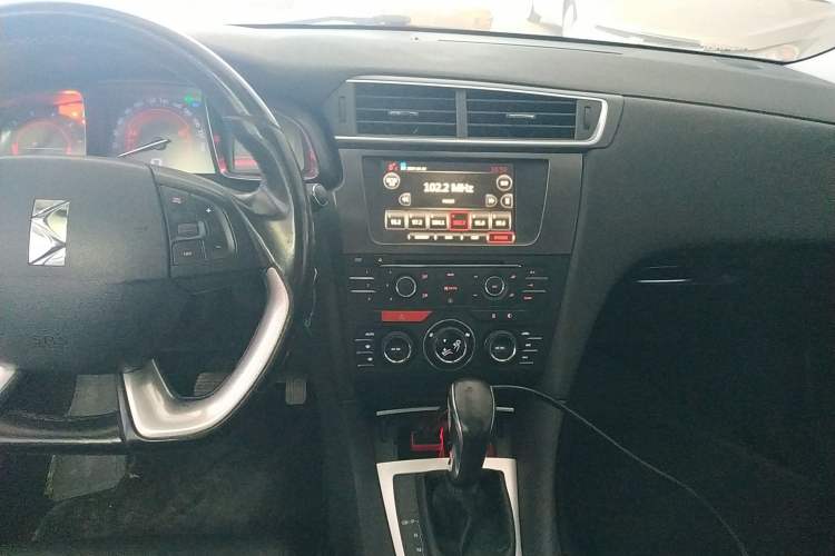 Used  5LS 2014 1.6T Elegant Version THP160
