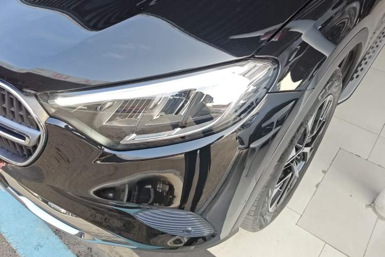 Used Mercedes-Benz GLC 2023 GLC 260 L 4MATIC Dynamic Edition 5-seater
