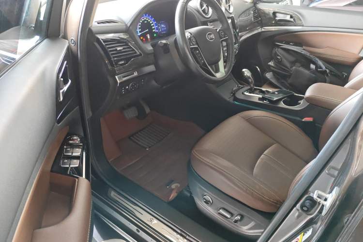 Used BYD S7 2017 2.0T Automatic Prestige Edition
