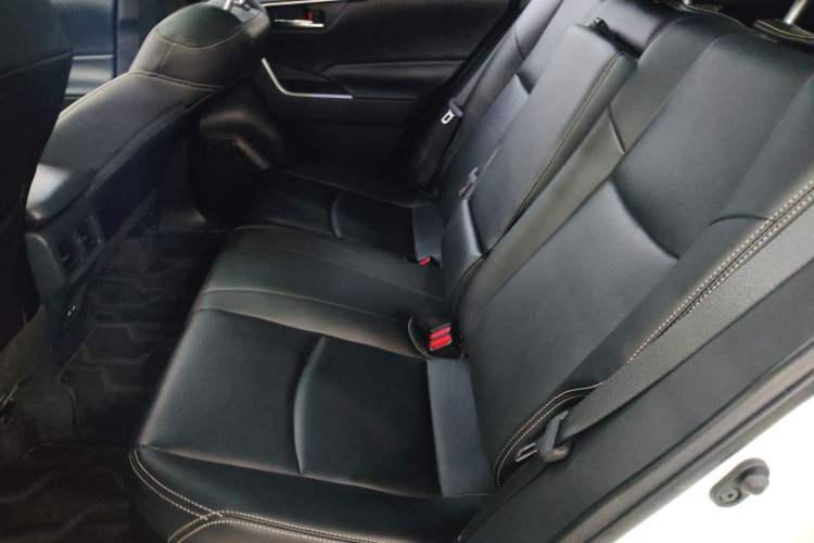 Used Toyota RAV4 2021 Dual-Engine 2.5L E-CVT Two-Wheel Drive Elite Edition
