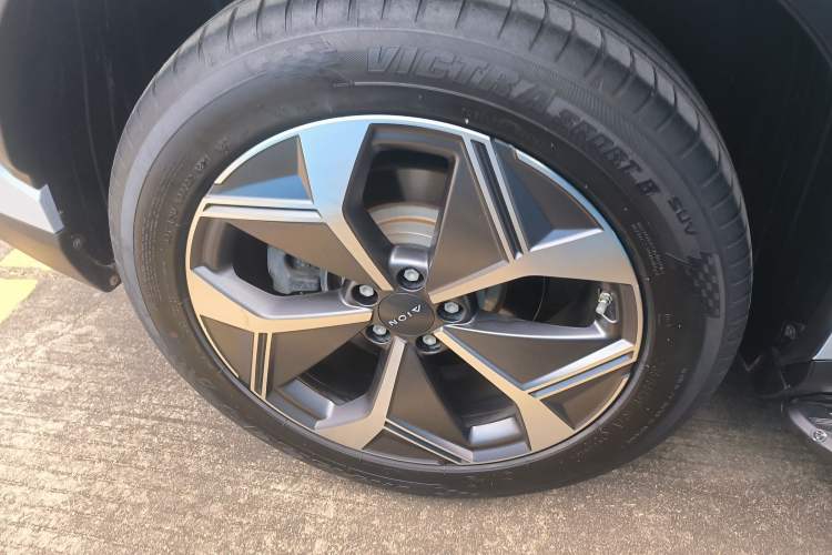 Used AION V 2021 Plus 70 Smart Edition Lithium Iron Phosphate
