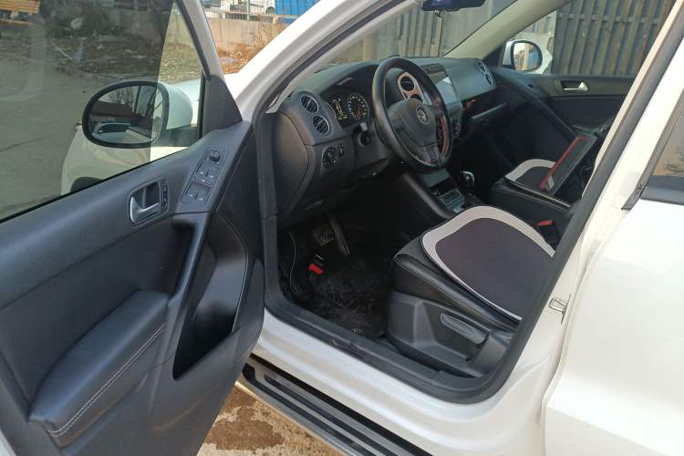 Used Volkswagen Tiguan 2016 280TSI Automatic Two-Wheel-Drive Silk Road Style Edition