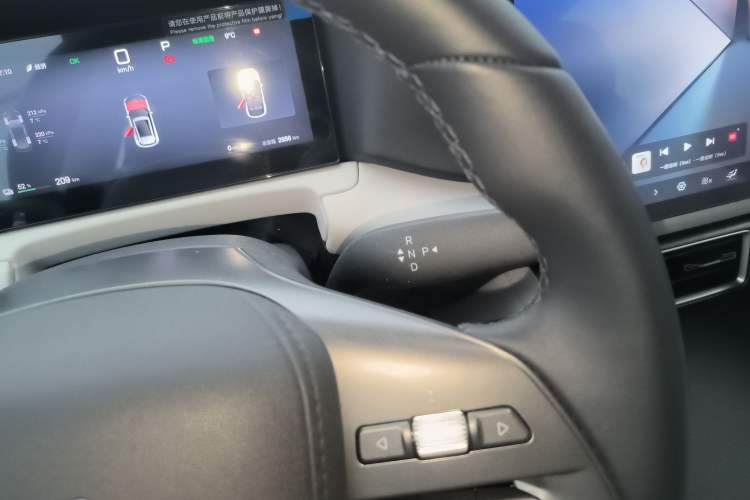 Used BYD Yuan UP 2025 Intelligent Driving Version 401 km Leading Edition
