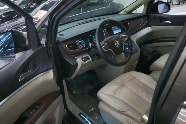 Used Buick GL8 2014 3.0L XT Luxury Business Flagship Edition