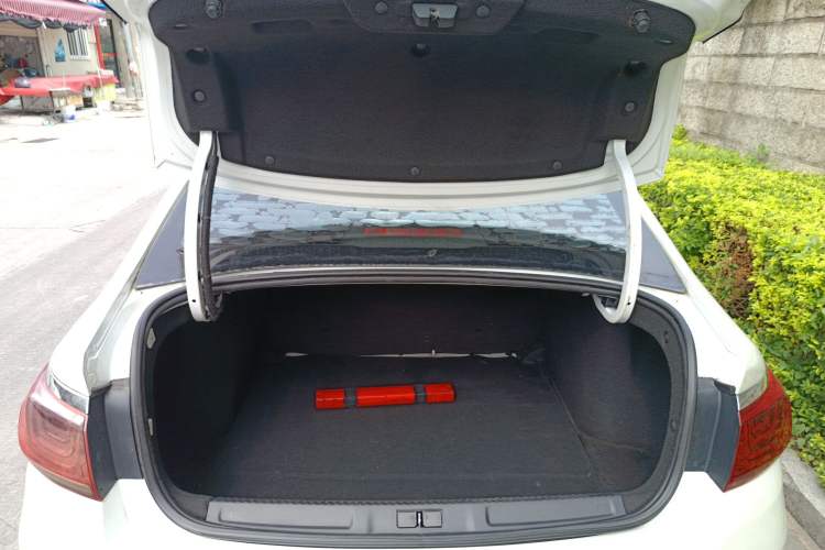 Used Citroen C4 Sega 2016 1.6L Automatic Comfort Model
