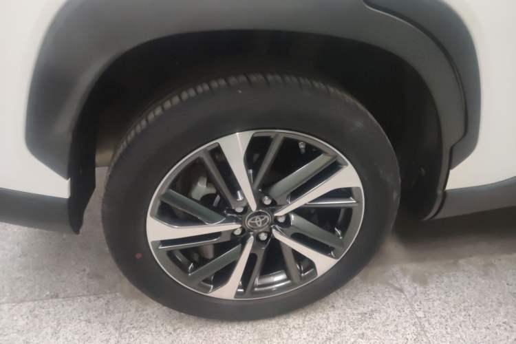 Used Toyota FRONTLANDER 2022 2.0L CVT Luxury PLUS Edition
