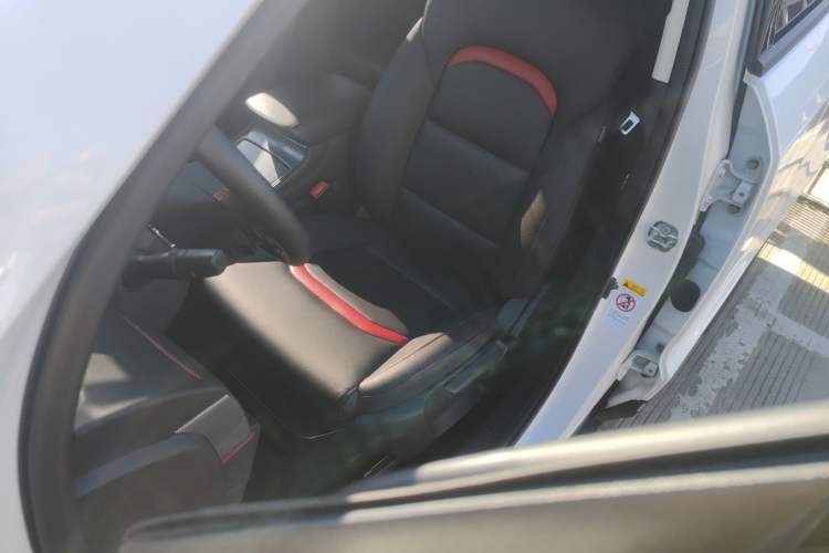 Used Changan CS55 2018 1.5T Automatic Colorful Edition China V Standard
