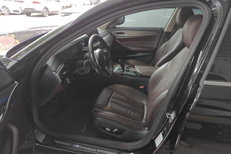 Used BMW 5 Series 2019 530Li Luxury Edition Premium Package
