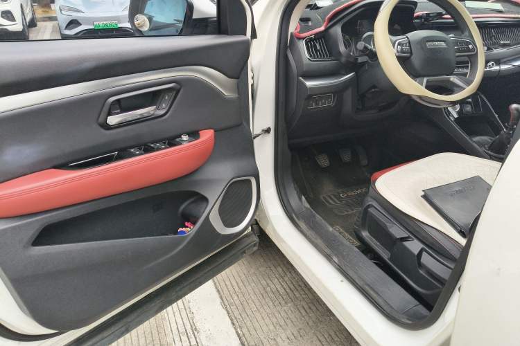 Used Haval H2s 2017 Red Label 1.5T Manual Comfort Model