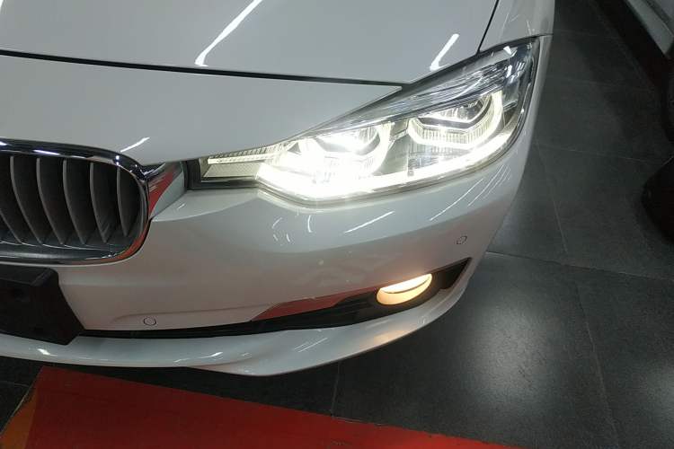 Used BMW 3 Series 2019 320Li Fashion Model
