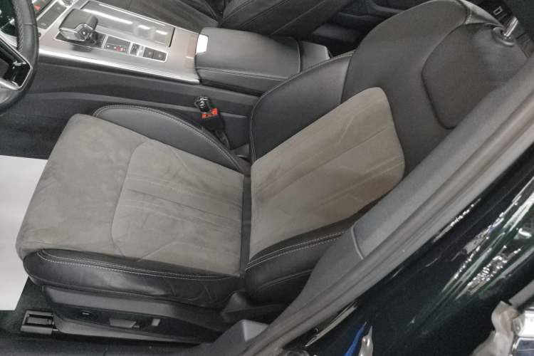 Used Audi A6L 2022 40 TFSI Luxury Dynamic Model