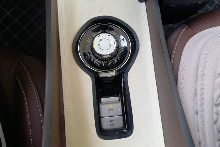 Used Wuling Bingo 2023 333 km Lingxi Connected+ Version
