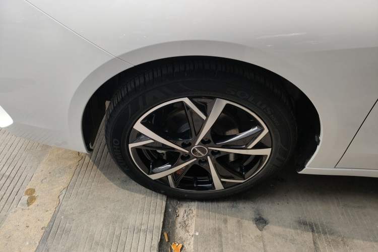 Used Roewe i5 2023 1.5L CVT Luxury Edition
