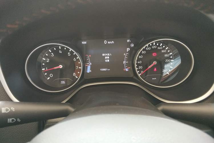 Used  Compass 2017 200T Automatic Family Edition
