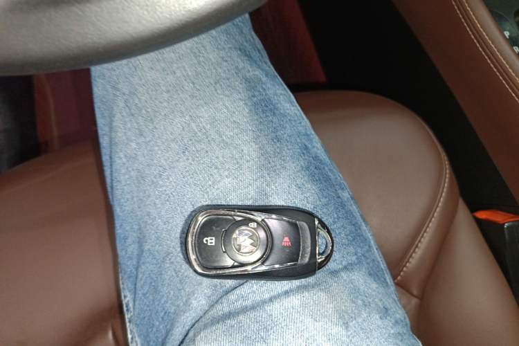 Used Buick Envision 2021 532T Two-Wheel-Drive Elite Version
