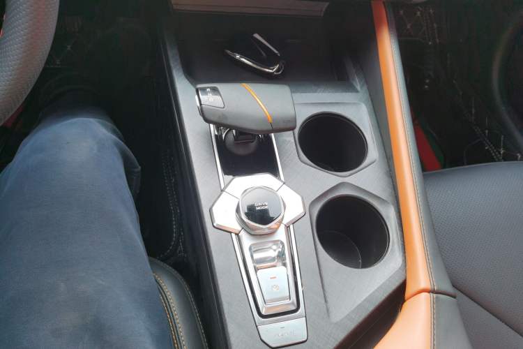 Used Changan UNI-V 2022 1.5T Prestige Version