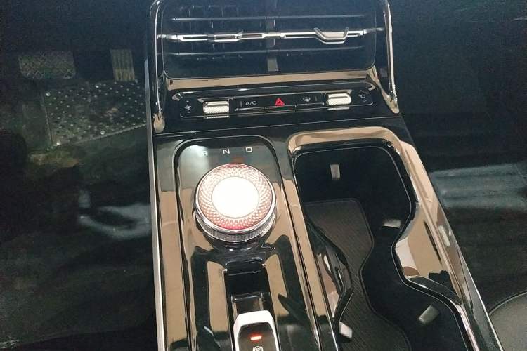 Used Wuling Xingguang 2024 Co-Creation Edition 510 Advanced Model
