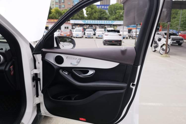 Used Mercedes-Benz GLC 2022 Facelifted GLC 260 L 4MATIC Dynamic Edition
