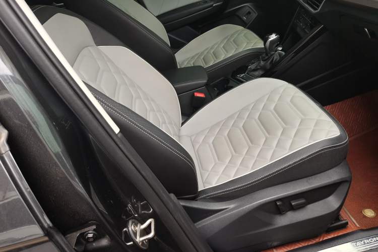 Used Volkswagen Tayron 2024 300TSI Two-Wheel-Drive Luxury Plus Advanced Version