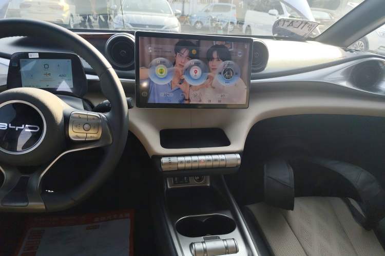 Used BYD Dolphin 2023 420 km Fashion Edition