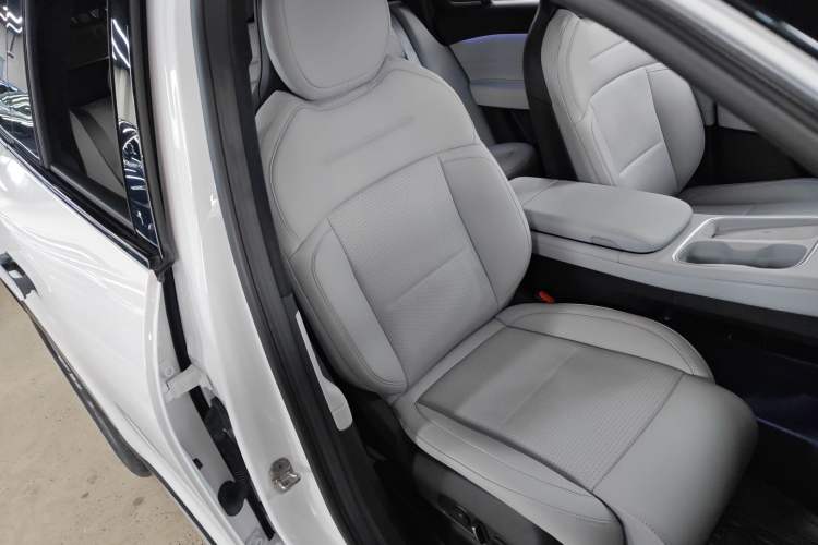 Used Nio ES6 2023 75 kWh
