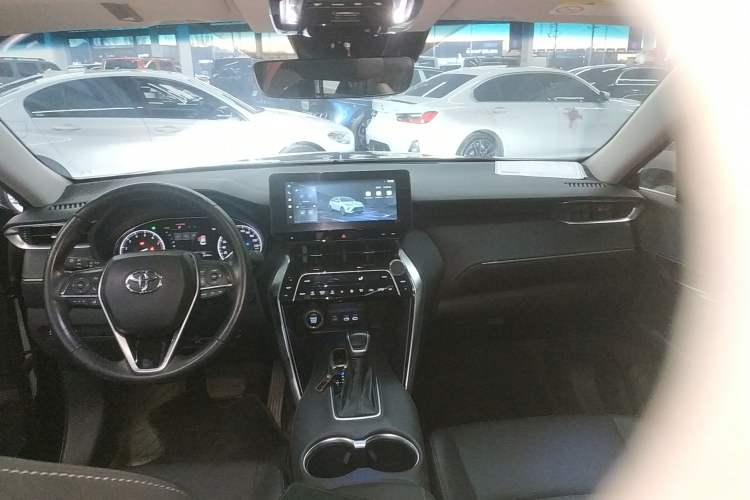 Used Toyota Venza 2023 2.0L CVT Two-Wheel Drive Luxury Edition
