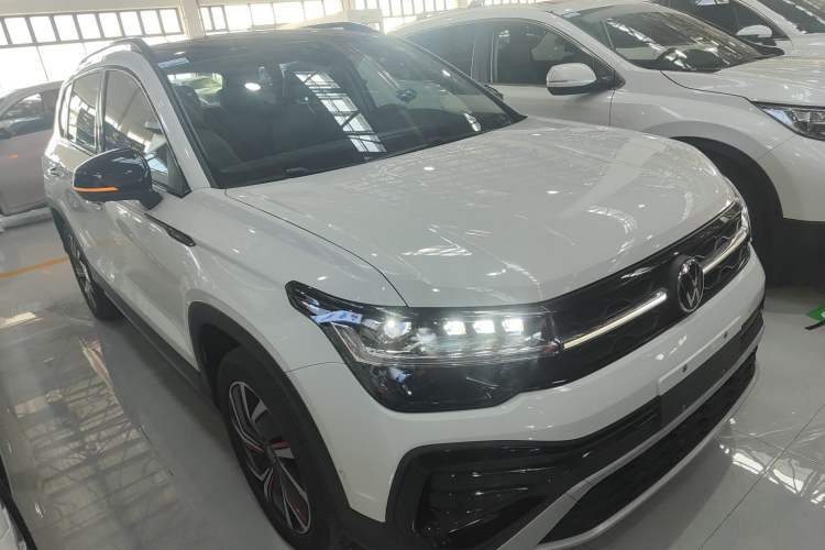 Used Volkswagen Tharu 2024 300TSI Two-Wheel-Drive Moon Luxury Edition
