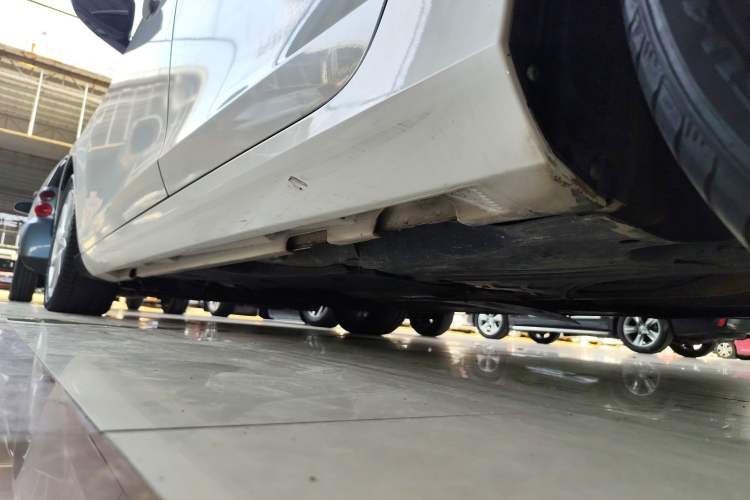 Used Volvo V60 2015 T5 Zhiyi Edition
