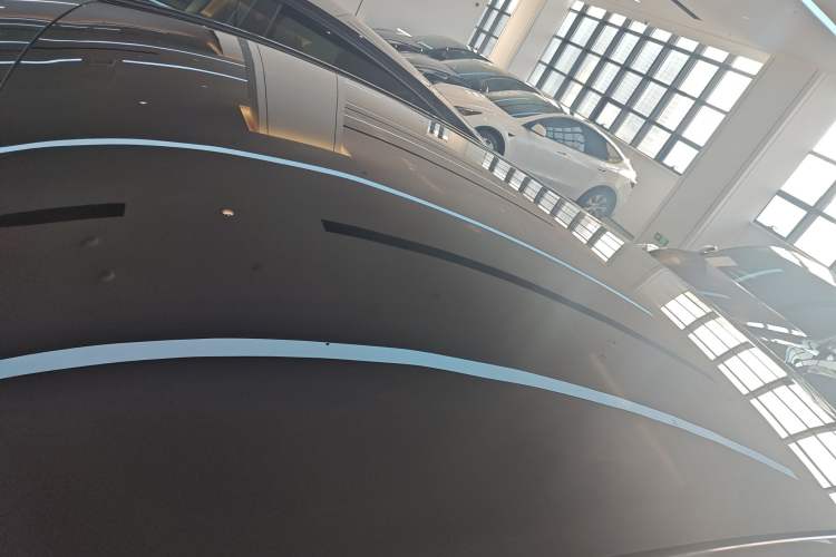 Used Tesla Model Y 2024 Long-Range All-Wheel-Drive Version