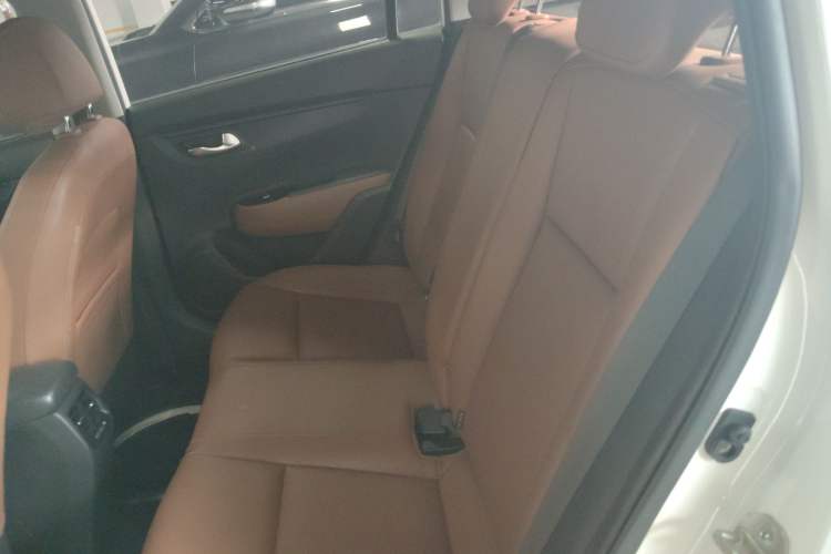 Used Kia KX Cross 2017 1.4L AT GLS
