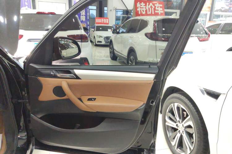 Used BMW X3 2016 xDrive20i Leading Model 5 Seats
