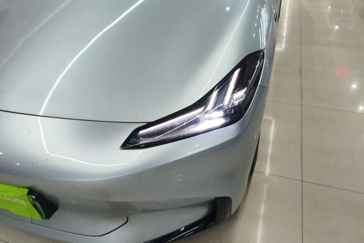 Used  GT 2023 560 Rear-Drive Seven-Wing Edition