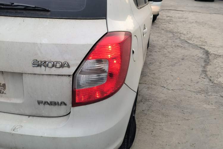 Used Skoda Fabia 2014 1.4L Manual Crystal Edition