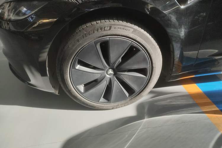 Used Tesla Model 3 2023 Rear-Wheel-Drive Version