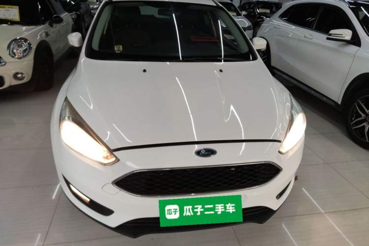 Used Ford Focus 2018 Hatchback Classic 1.6L Automatic Trendy SmartDrive Edition
