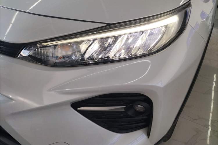 Used Toyota Wildlander 2022 Updated Version 2.0L CVT Two-Wheel Drive Leading Edition
