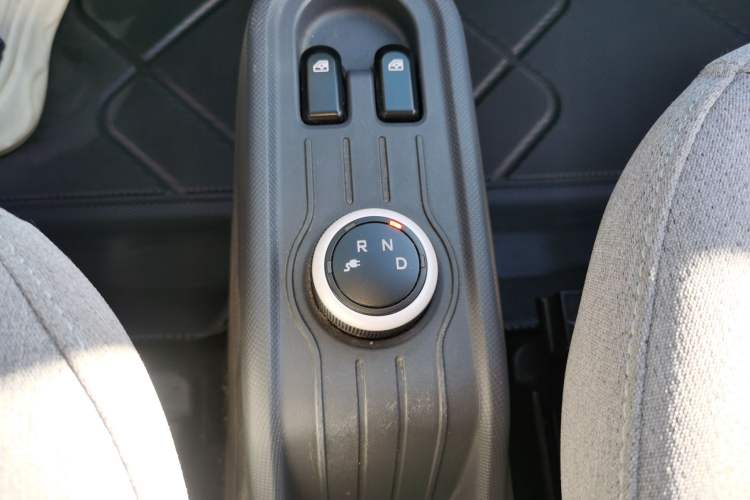 Used Wuling Hongguang MINIEV 2021 Macaron Premium Model – Lithium-NMC
