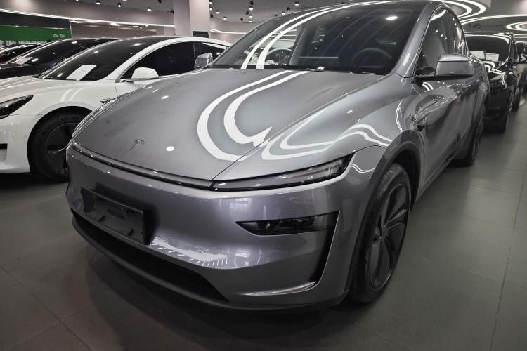 Used Tesla Model Y 2025 Rear-Wheel-Drive Version
