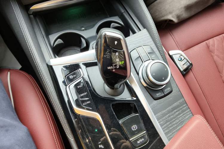 Used BMW 5 Series 2022 Restyled 530Li Leading Edition M Sport Package
