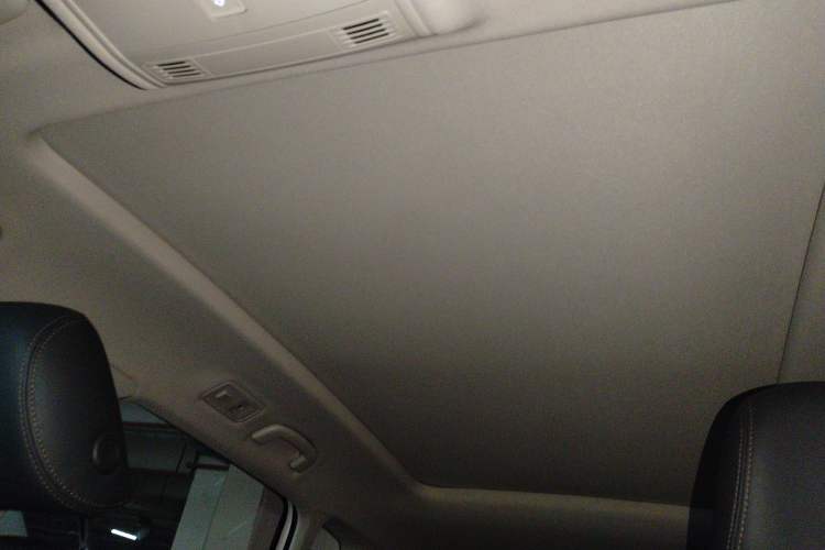 Used Volkswagen Tharu 2022 330TSI Four-Wheel Drive Luxury Edition
